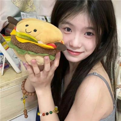 背带短裤丧尸来袭